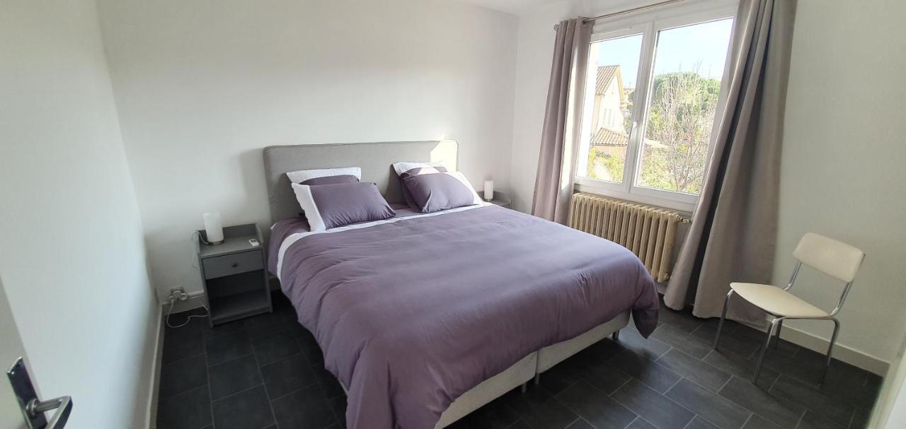 Entier Au Dessus De Villa, Climatisation Reversible Poele A Bois Tres Chaleureux , Wi Fi Parking Privee Gratuit Situation 500 M, Et Centre
