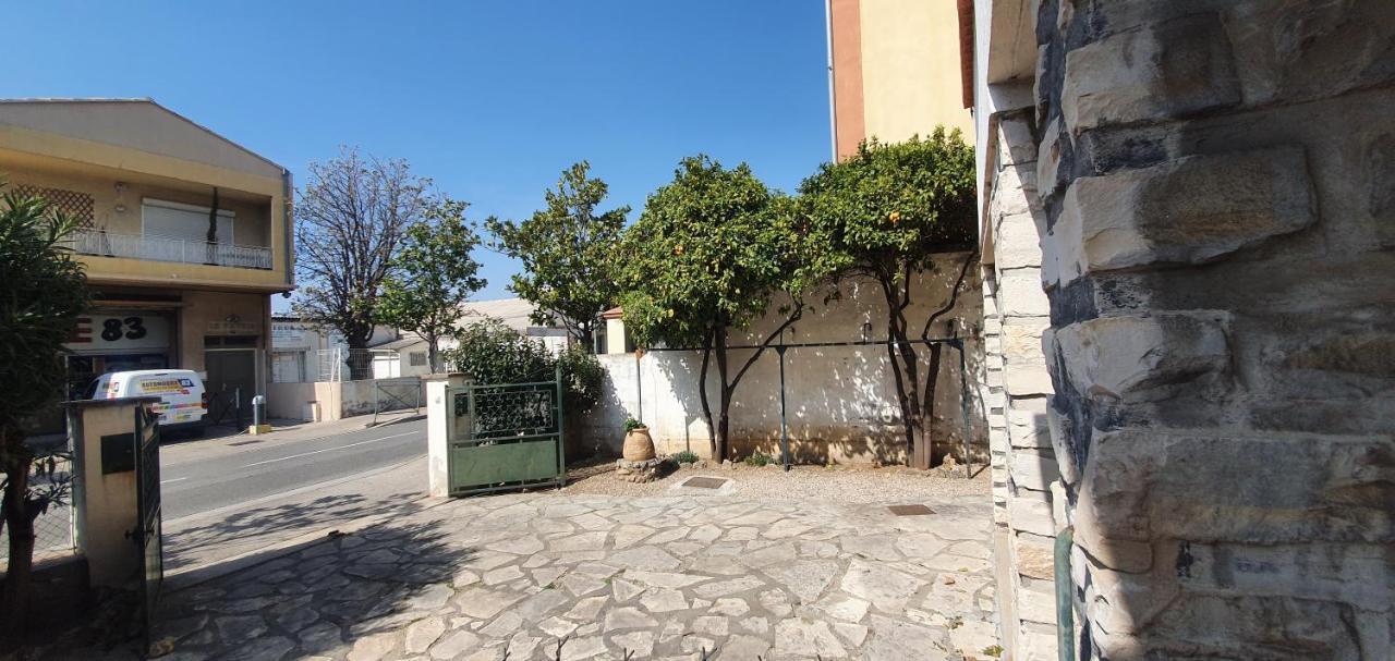 Entier Au Dessus De Villa, Climatisation Reversible Poele A Bois Tres Chaleureux , Wi Fi Parking Privee Gratuit Situation 500 M, Et Centre Apartment *
